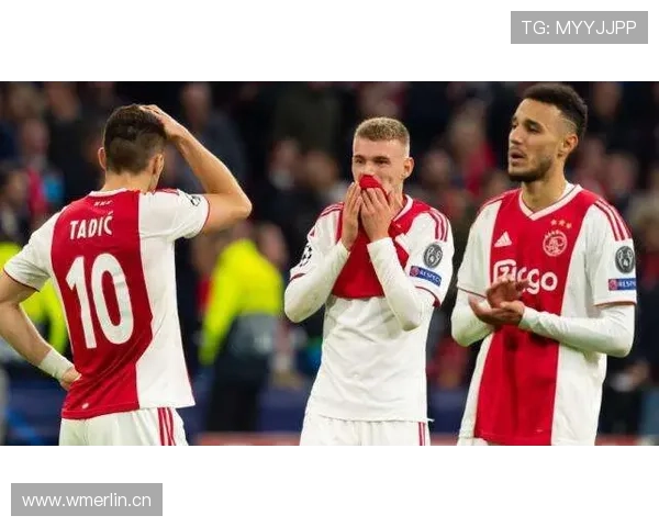 莱奥 vs 罗纳尔迪尼奥:天赋与灵感的进攻创造力对比 莱奥 vs 罗纳尔迪尼奥:天赋与灵感的进攻创造力对比